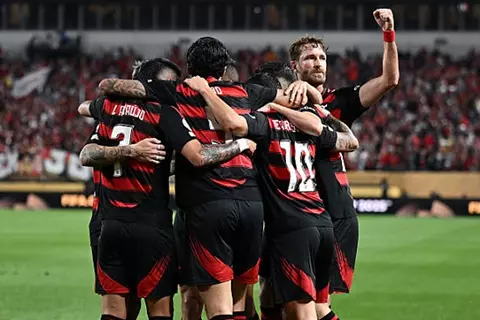 منافس بيراميدز.. 10 معلومات يجب معرفتها عن فلامنجو قبل قمة إنتركونتينينتال 2025